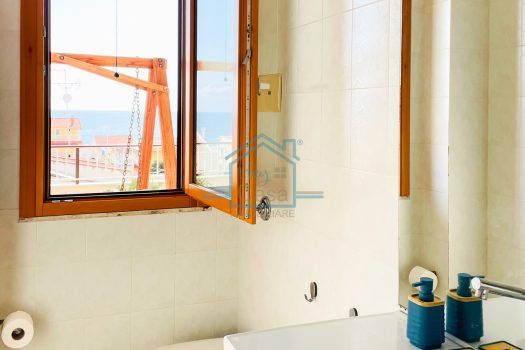 Sogni una vita vista mare?