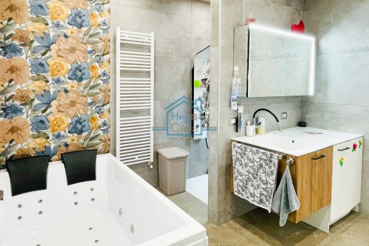 Villetta indipendente con giardino zona mare