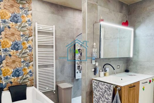 Villetta indipendente con giardino zona mare