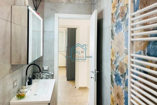 Villetta indipendente con giardino zona mare