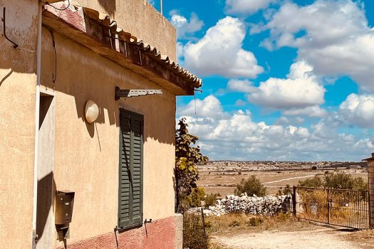 Villa da ristrutturare tra Ragusa e Marina di Ragusa
