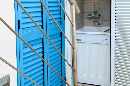 Immagini l’estate a pochi passi dal mare e un panorama che toglie il respiro?