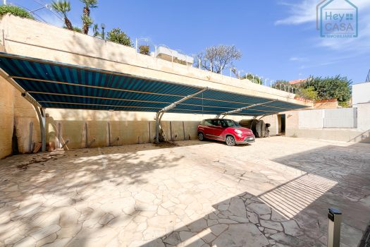 Immagini l’estate a pochi passi dal mare e un panorama che toglie il respiro?