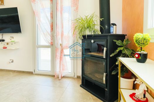 Villetta indipendente con giardino zona mare