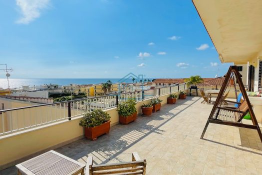 Sogni una vita vista mare?