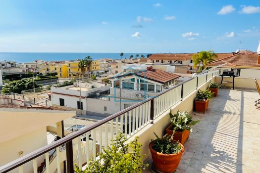 Sogni una vita vista mare?