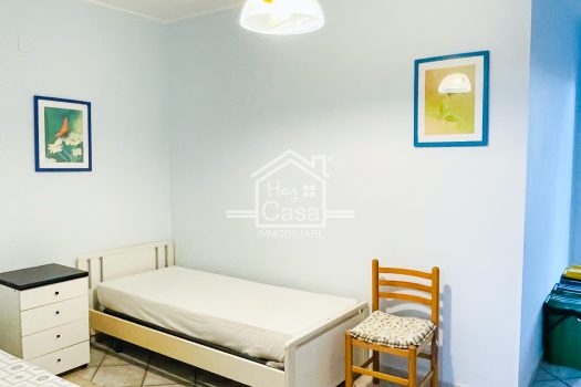 Appartamento con ampia Veranda a Punta Braccetto