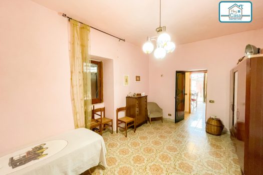 Villa da ristrutturare tra Ragusa e Marina di Ragusa