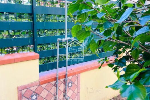 Appartamento con ampia Veranda a Punta Braccetto