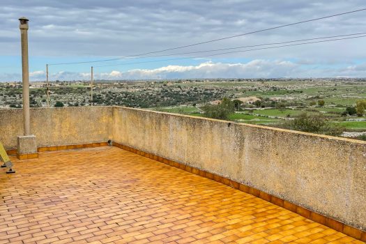 Villa da ristrutturare tra Ragusa e Marina di Ragusa